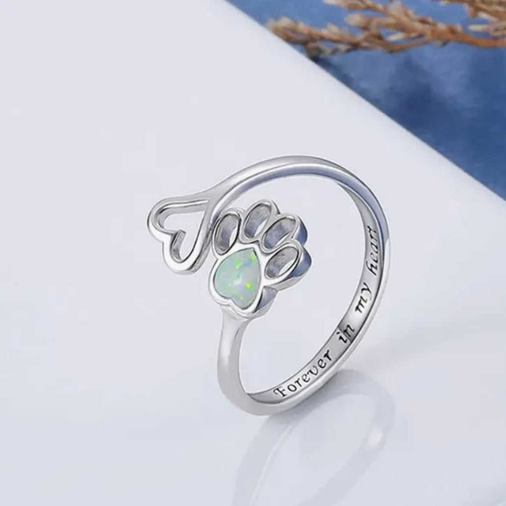 Engraved pets remembrance ring